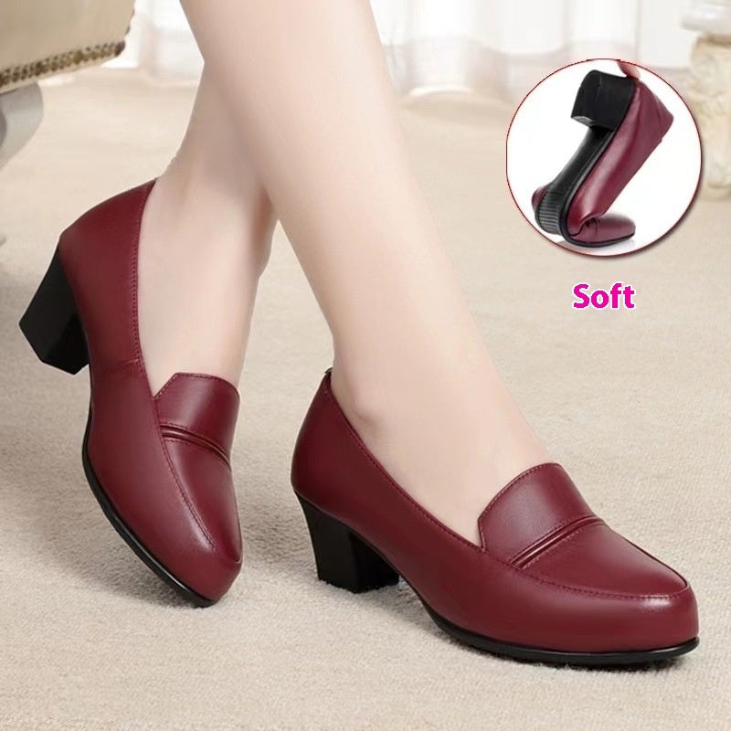 Mom Shoes Soft Leather Versatile