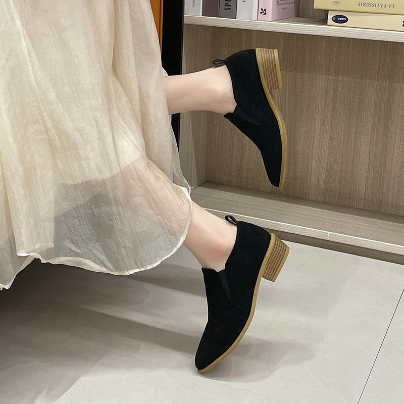 Large Size Low Heel Pointed-toe Boots